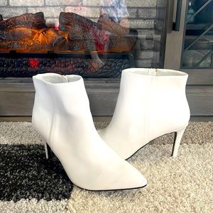 WORTHINGTON White High Heel leather Booties Size 10